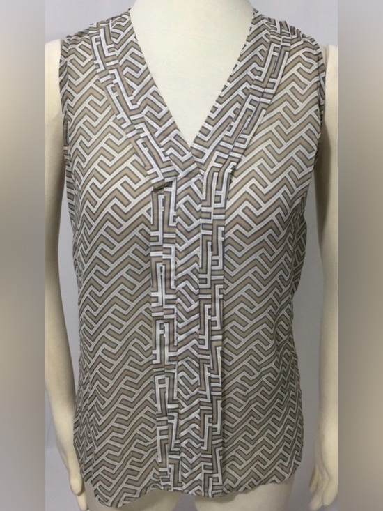 Banana Republic Factory Tops - Banana Republic Factory Cream and Taupe Geometric Sleeveless Top